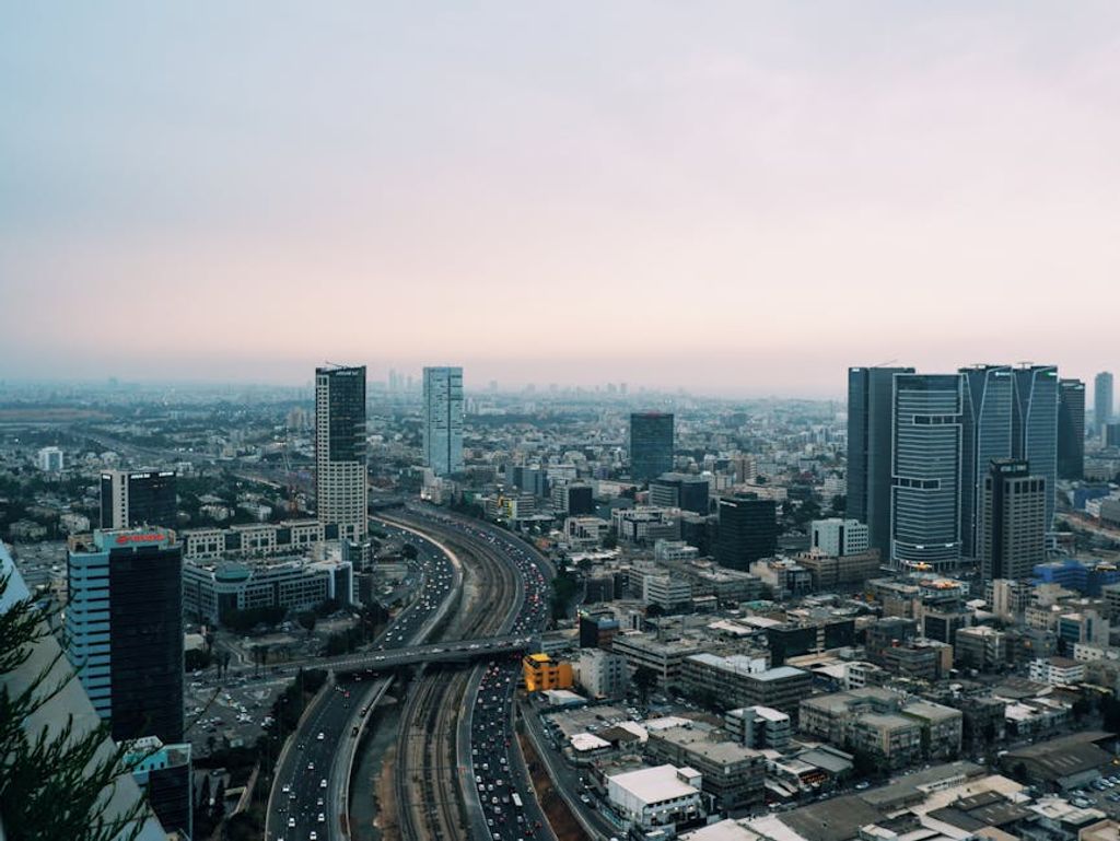 Ann Perkas באתר PEXELS Tel Aviv